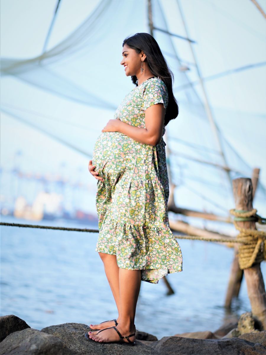 Maternity Short Night Gown- Floral (Light Green)