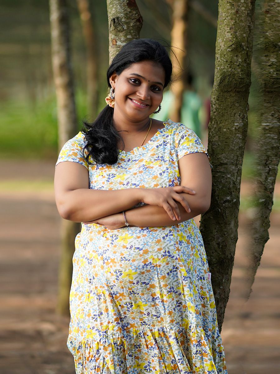 Maternity Short Night Gown- Joelle White