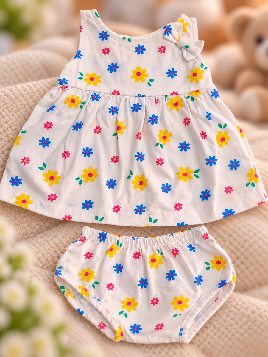 Ziva Newborn Baby Girl Knitted Cotton Floral Frock & Bloomer Set | White Multicolour Daisy Print