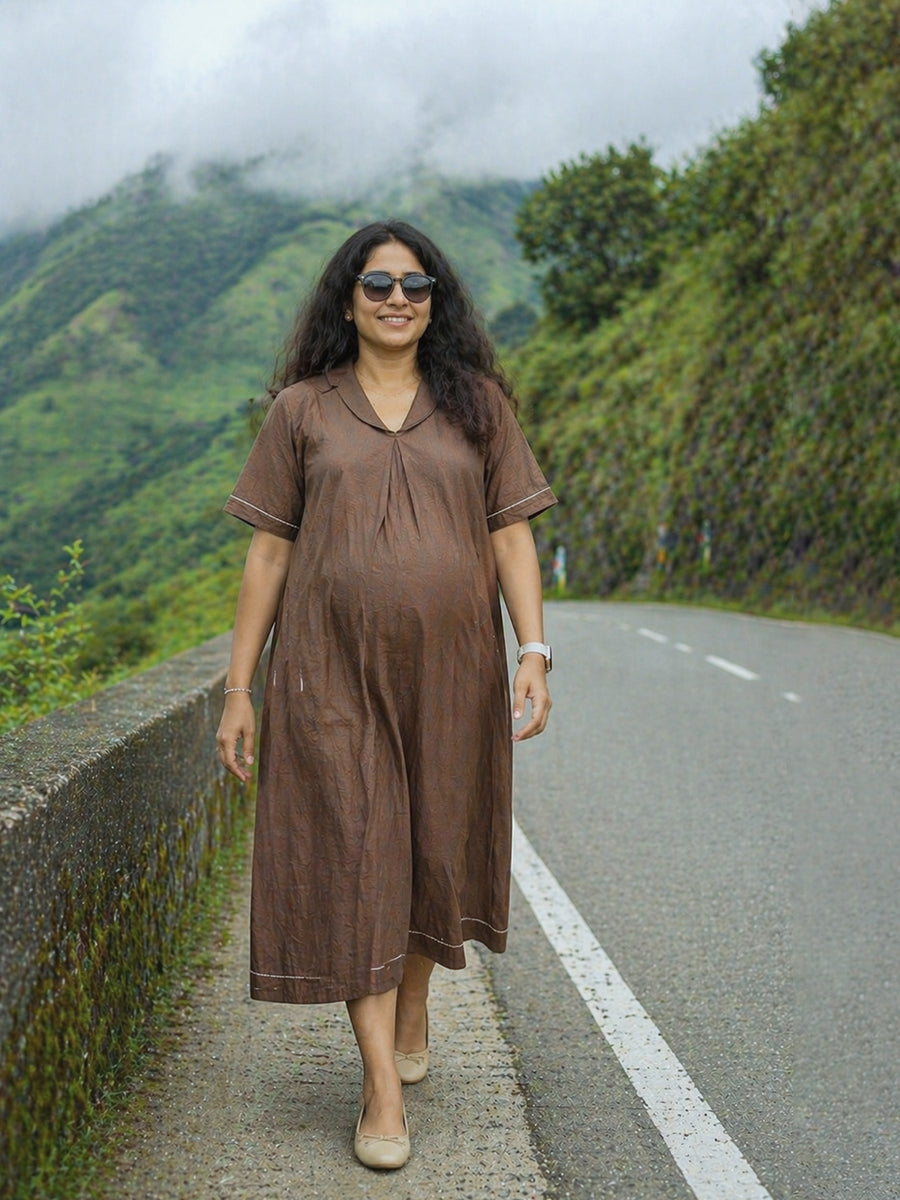Ziva Maternity & Feeding Crushed Fabric A-Line Dress with Zip & Pocket – Coffee Brown