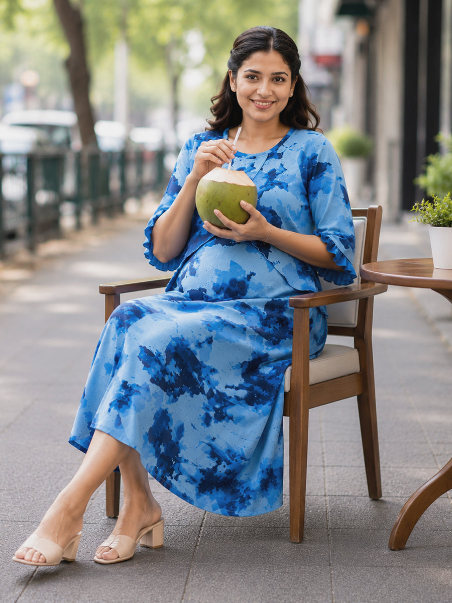 Ziva Maternity & Feeding Knitted Cotton Maxi Dress with Zipless Feeding Access & Pocket – Light Blue Abstract Splash Print