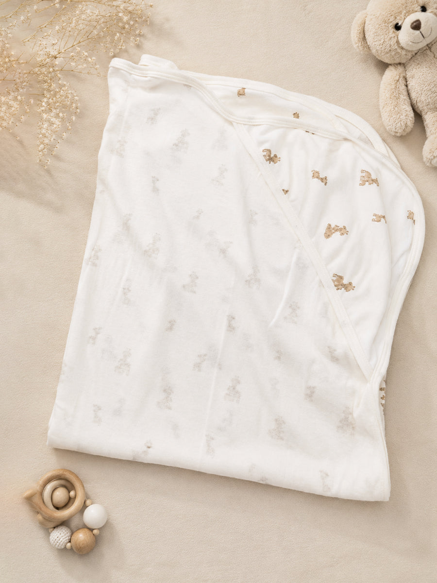Ziva Baby Hooded Towel – Off White | Warm Taupe Beige Baby Giraffe Print | 100% Knitted Cotton