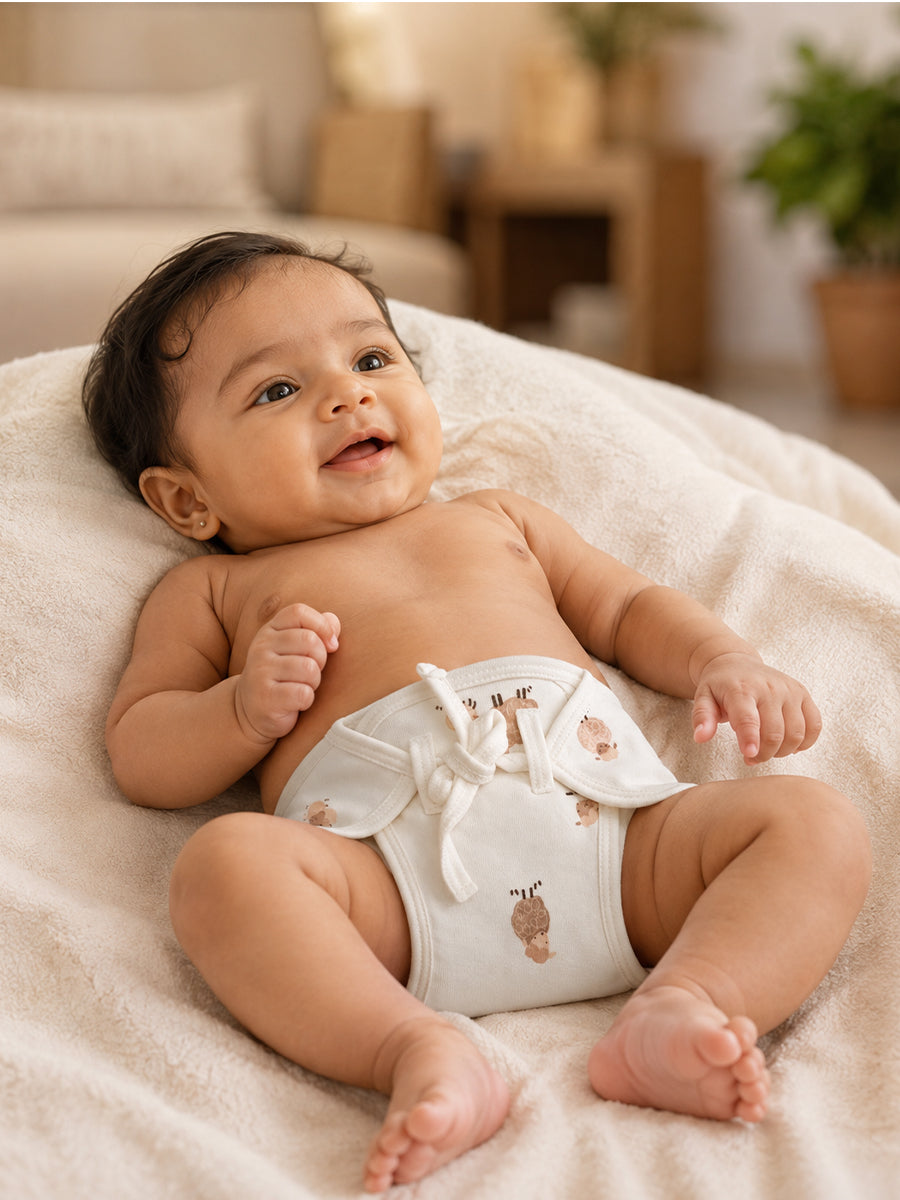 Ziva 3 Piece Nappy – Unisex | Premium Adjustable Tie Nappy | Knitted Cotton | Lightly Padded Attached Insert | Assorted White & Off-White Prints(Print Details: Check Product Description)