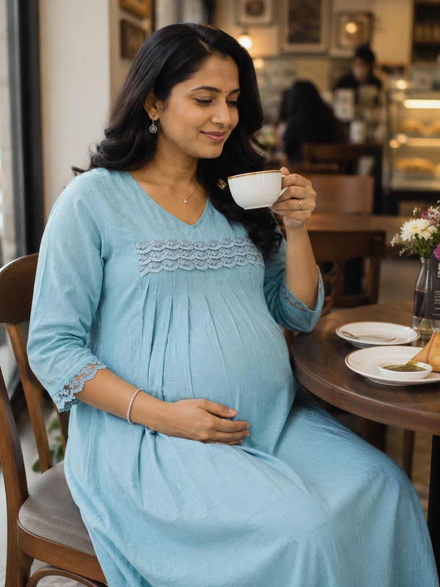 Ziva Maternity & Feeding Slub Grain Textured Dress with Invisible Feeding Zips, Crochet Lace Detailing & Pocket – Dusty Teal