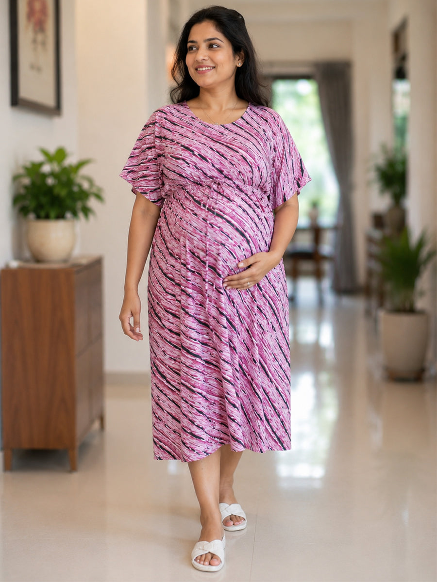 Ziva Maternity & Feeding Kaftan with Feeding Zip & Waist Tie – Peach Pink & Charcoal Brush Stroke Print