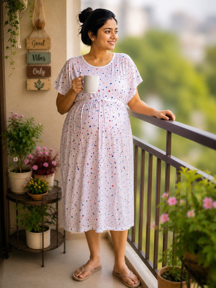 Ziva Maternity & Feeding Kaftan with Feeding Zip & Waist Tie – White | Red & Navy Star Print