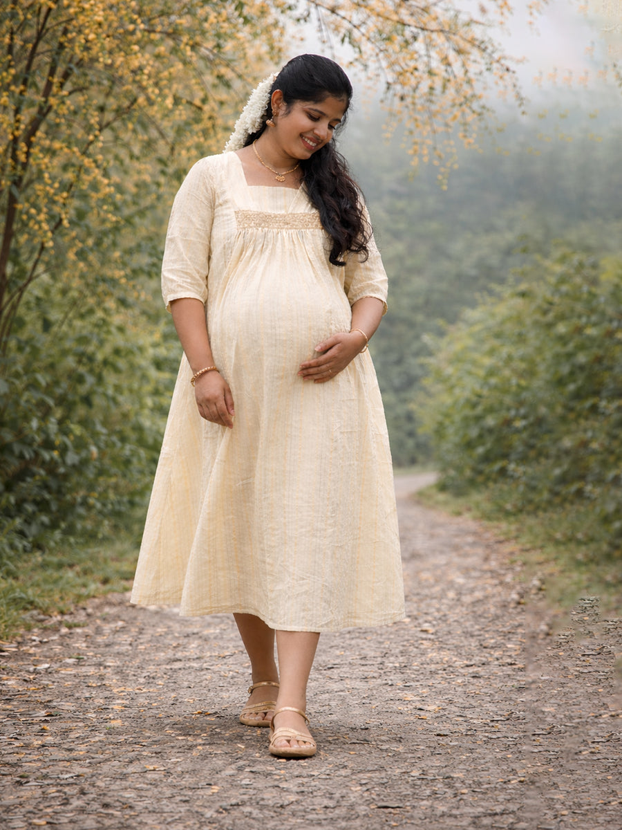 white christmas dresses Versa Cotton Dress with Nursing Zippers in Harvest Blooms XXL (US18) main image 0