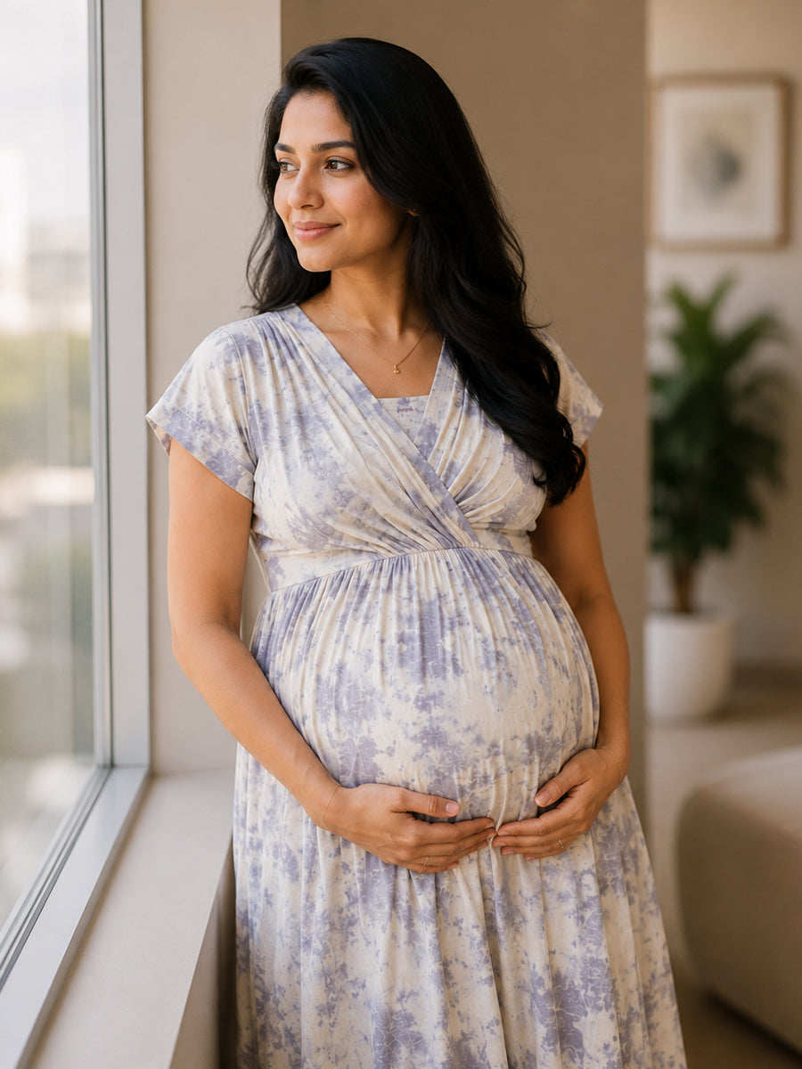 Ziva Maternity & Feeding Knitted Cotton Midi Dress with Zipless Feeding Access & Pocket – Misty Grey Cloud Wash Tie-Dye