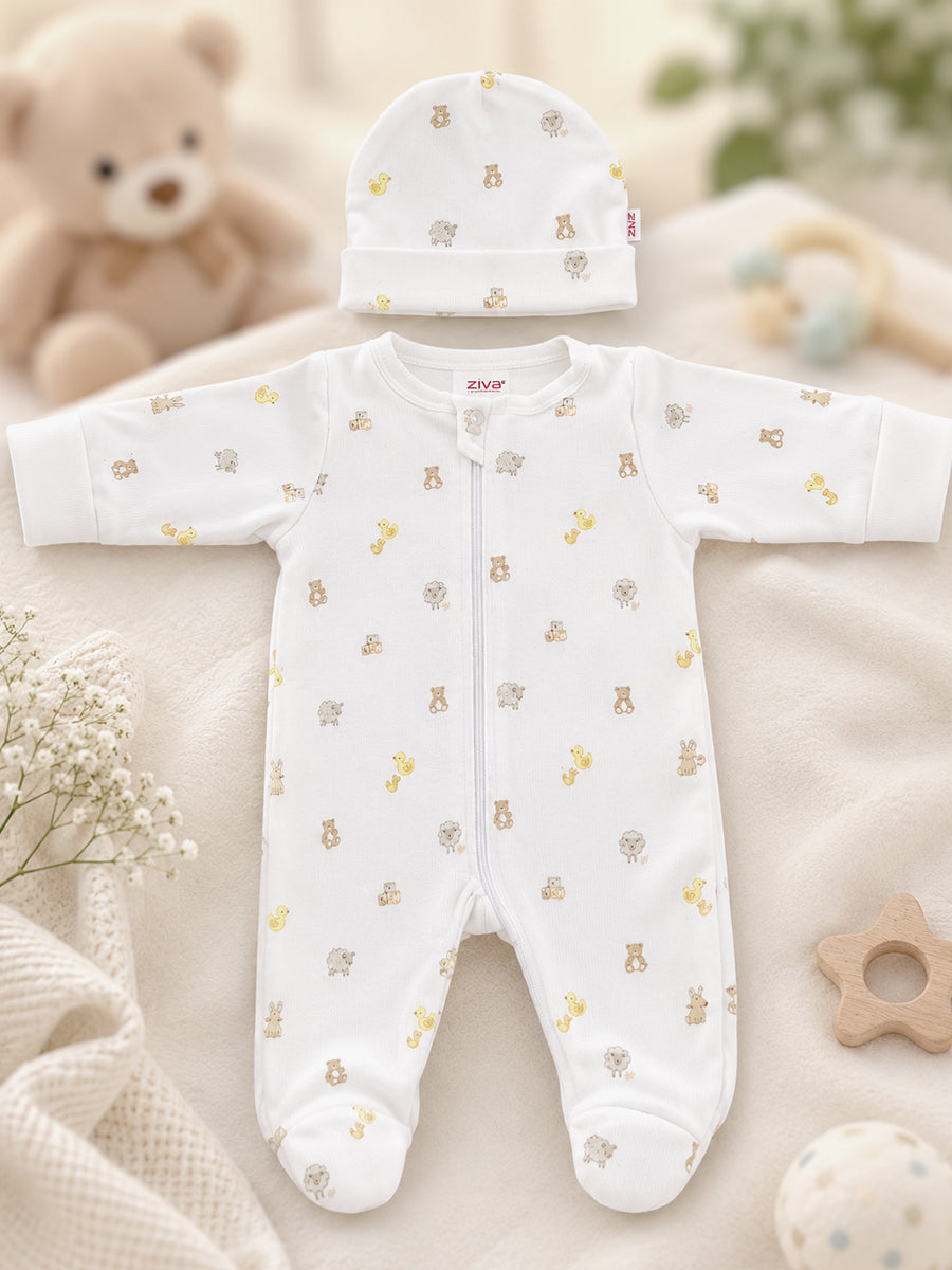 Ziva Knitted Cotton Baby Sleepsuit with Cap – Puppy Bear & Little Duck Play Print | Off White