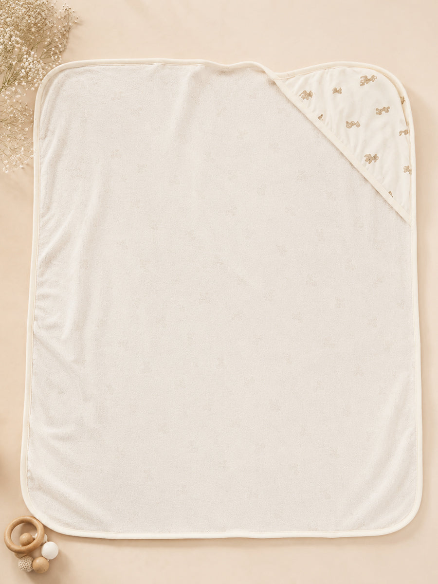 Ziva Baby Hooded Towel – Off White | Warm Taupe Beige Baby Giraffe Print | 100% Knitted Cotton