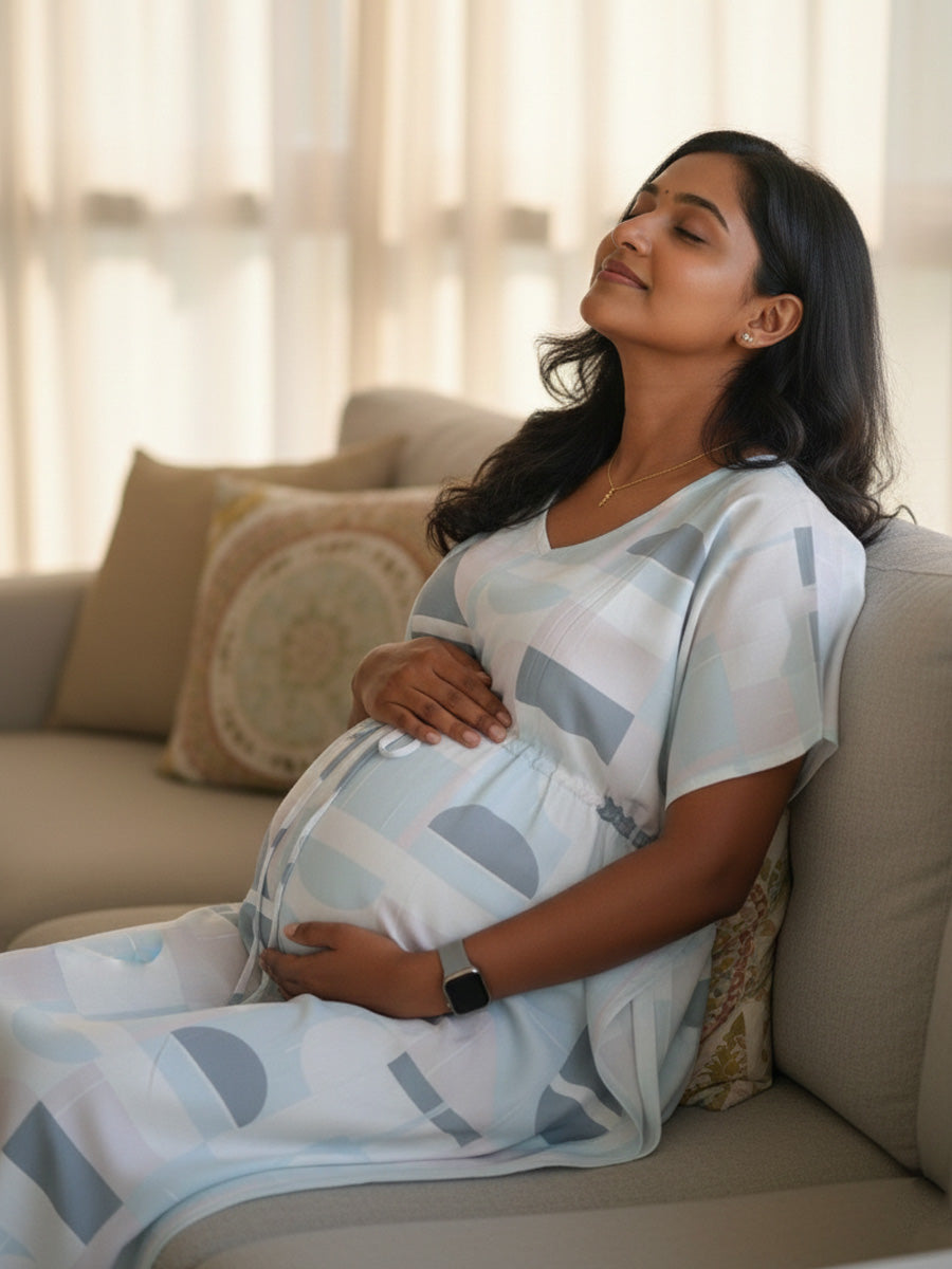 White Geometrical Print Maternity & Feeding Kaftan|ziva