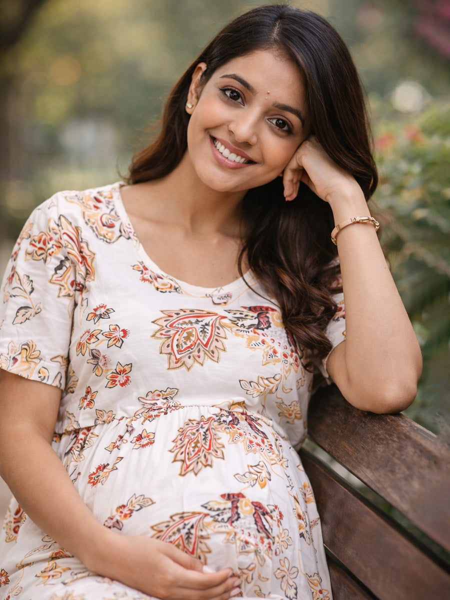 Ziva Zipless Maternity & Feeding Gathered Dress – Off-White Floral Paisley