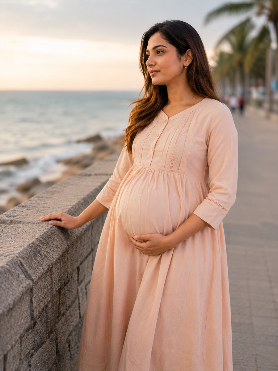 Ziva Maternity & Feeding Crinkle Textured Dress with Invisible Feeding Zip & Pocket – Peachy Pink