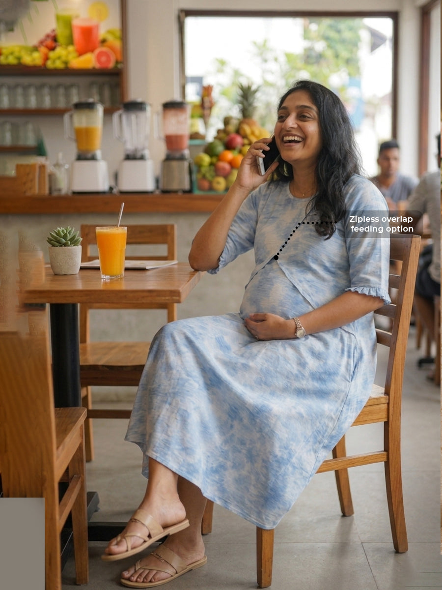 Ziva Maternity & Feeding Knitted Cotton Maxi Dress with Zipless Feeding Access & Pocket – Light Blue Spray Paint Print
