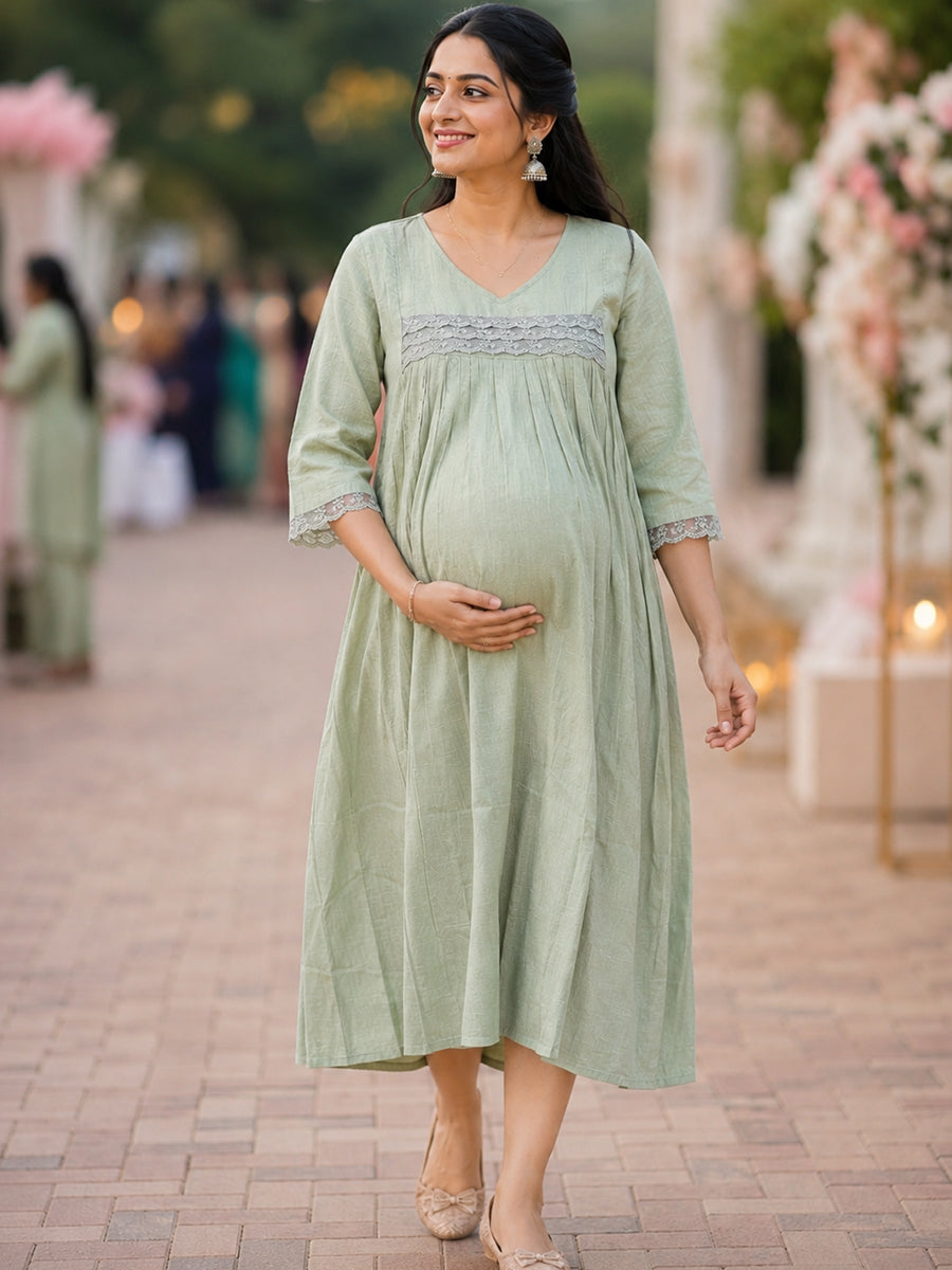 Ziva Maternity & Feeding Slub Grain Textured Dress with Invisible Feeding Zips, Crochet Lace Detailing & Pocket – Pastel Green