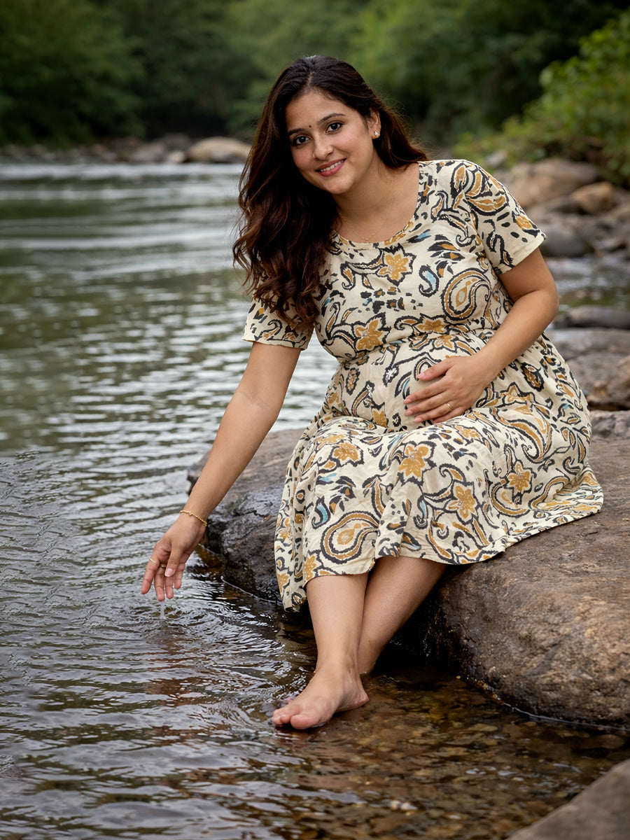 ZIVA Off White Paisley Zipless Maternity & Feeding Dress with Adjustable Tie and Side Pocket