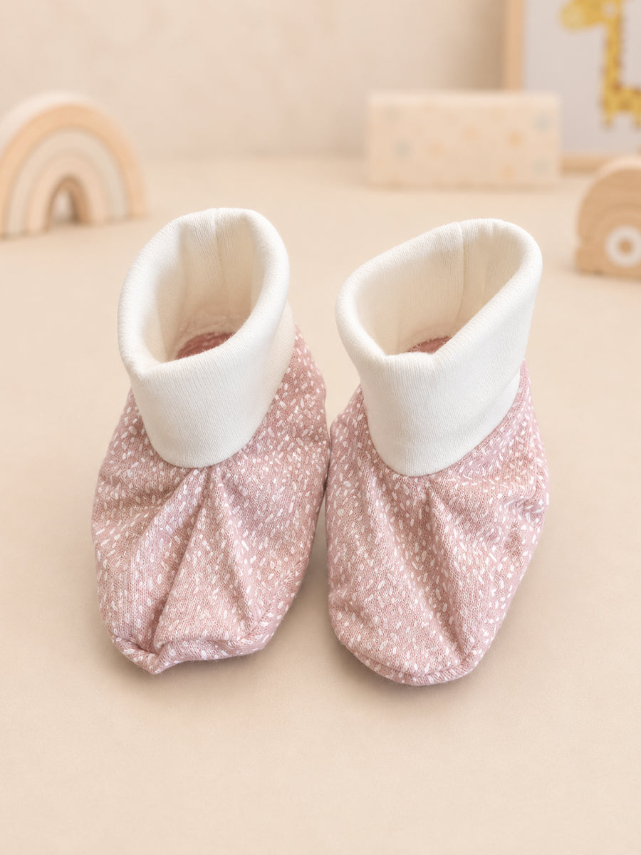 Ziva Baby Cap, Mitten & Bootie Set – Dusty Blush Pink | Tiny Confetti Sprinkle Print | Knitted Cotton
