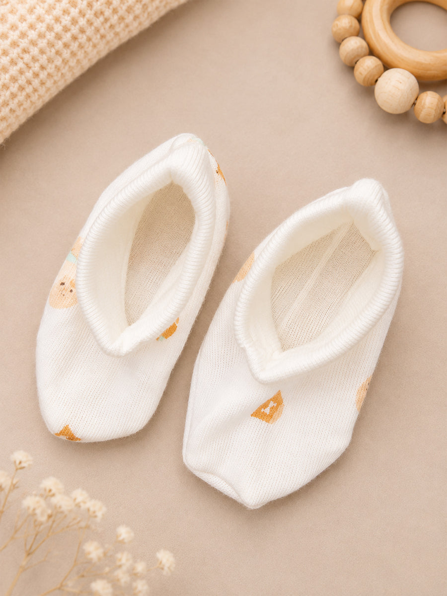 Ziva Baby Cap, Mitten & Bootie Set – Cute Teddy Bear Print | Knitted Cotton