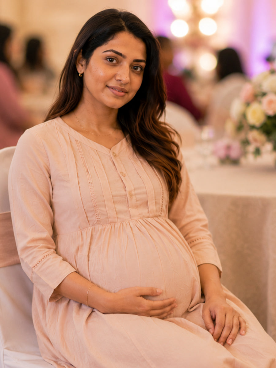 Ziva Maternity & Feeding Crinkle Textured Dress with Invisible Feeding Zip & Pocket – Peachy Pink