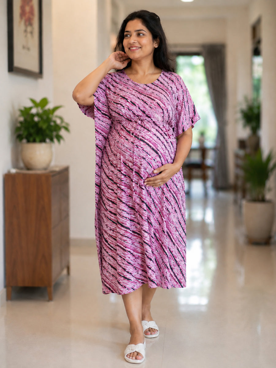 Ziva Maternity & Feeding Kaftan with Feeding Zip & Waist Tie – Peach Pink & Charcoal Brush Stroke Print