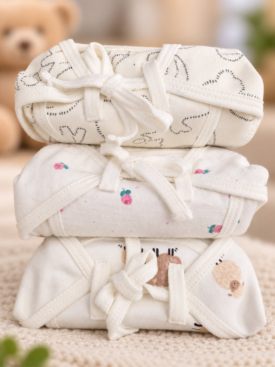 Ziva 3 Piece Nappy – Unisex | Premium Adjustable Tie Nappy | Knitted Cotton | Lightly Padded Attached Insert | Assorted White & Off-White Prints(Print Details: Check Product Description)