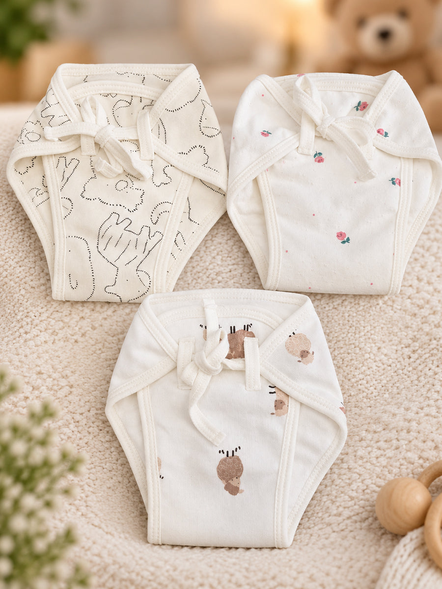 Ziva 3 Piece Nappy – Unisex | Premium Adjustable Tie Nappy | Knitted Cotton | Lightly Padded Attached Insert | Assorted White & Off-White Prints(Print Details: Check Product Description)