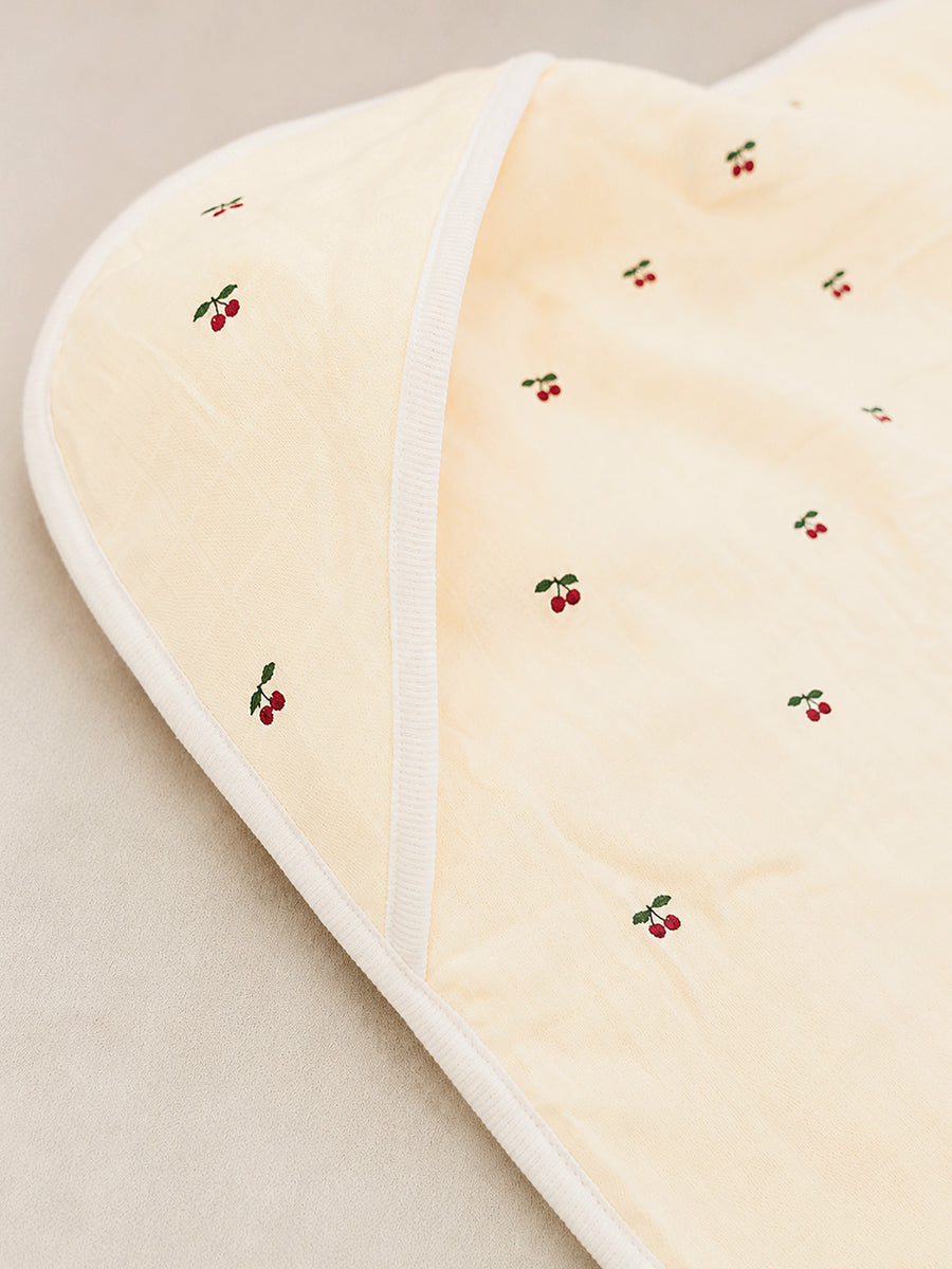 Ziva Premium Muslin Hooded Towel – Double Layer Muslin with Soft Fleece Core | Berry Bloom Print
