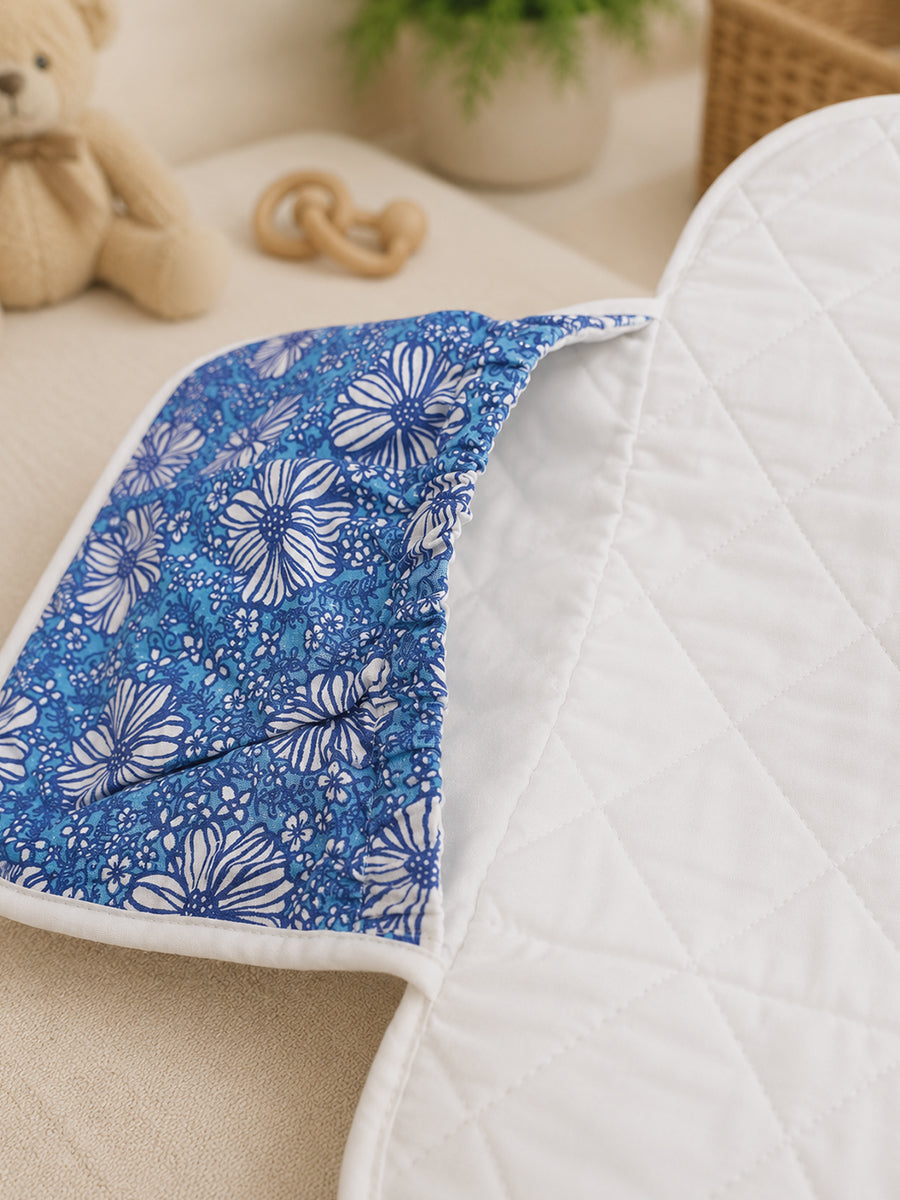 Ziva Baby Nappy & Diaper Changing Sheet – Foldable Travel Changing Mat with Storage Pocket | Blue Daisy Bloom Print