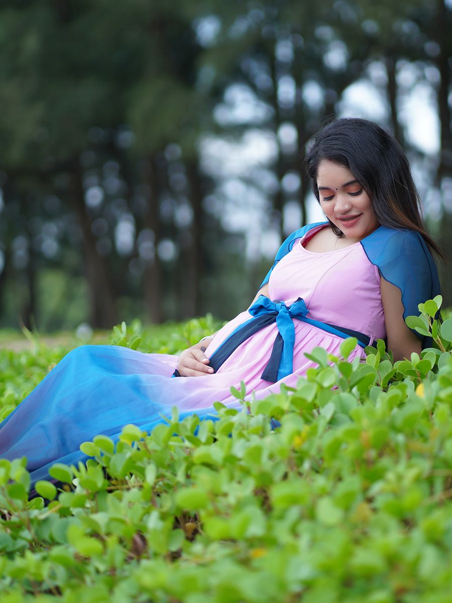 Maternity Photo Gown Shade Blue