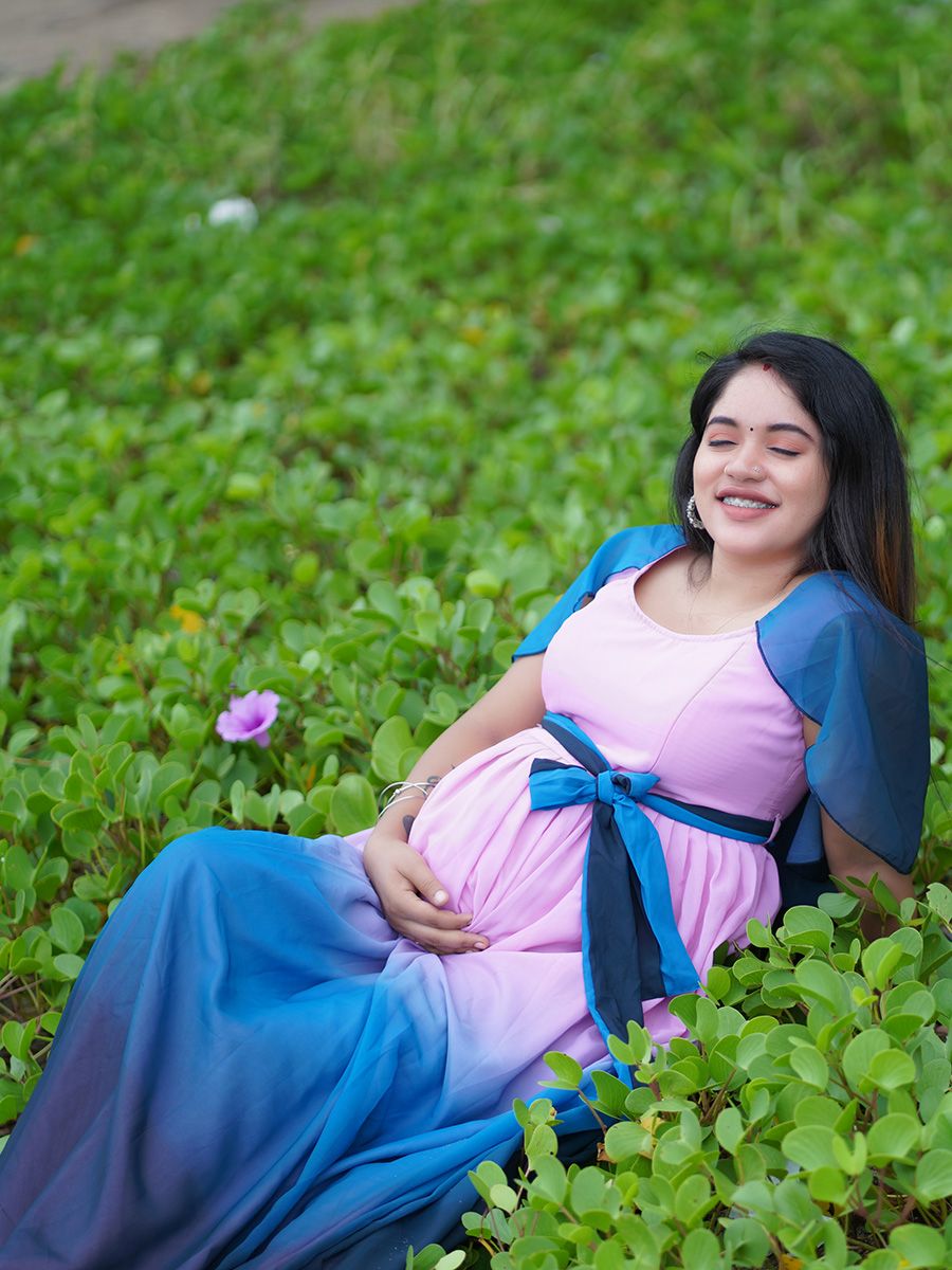 Maternity Photo Gown Shade Blue