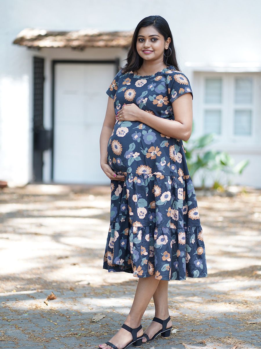 Maternity Short Night Gown- Floral (Black)