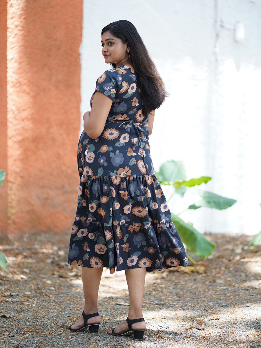 Maternity Short Night Gown- Floral (Black)