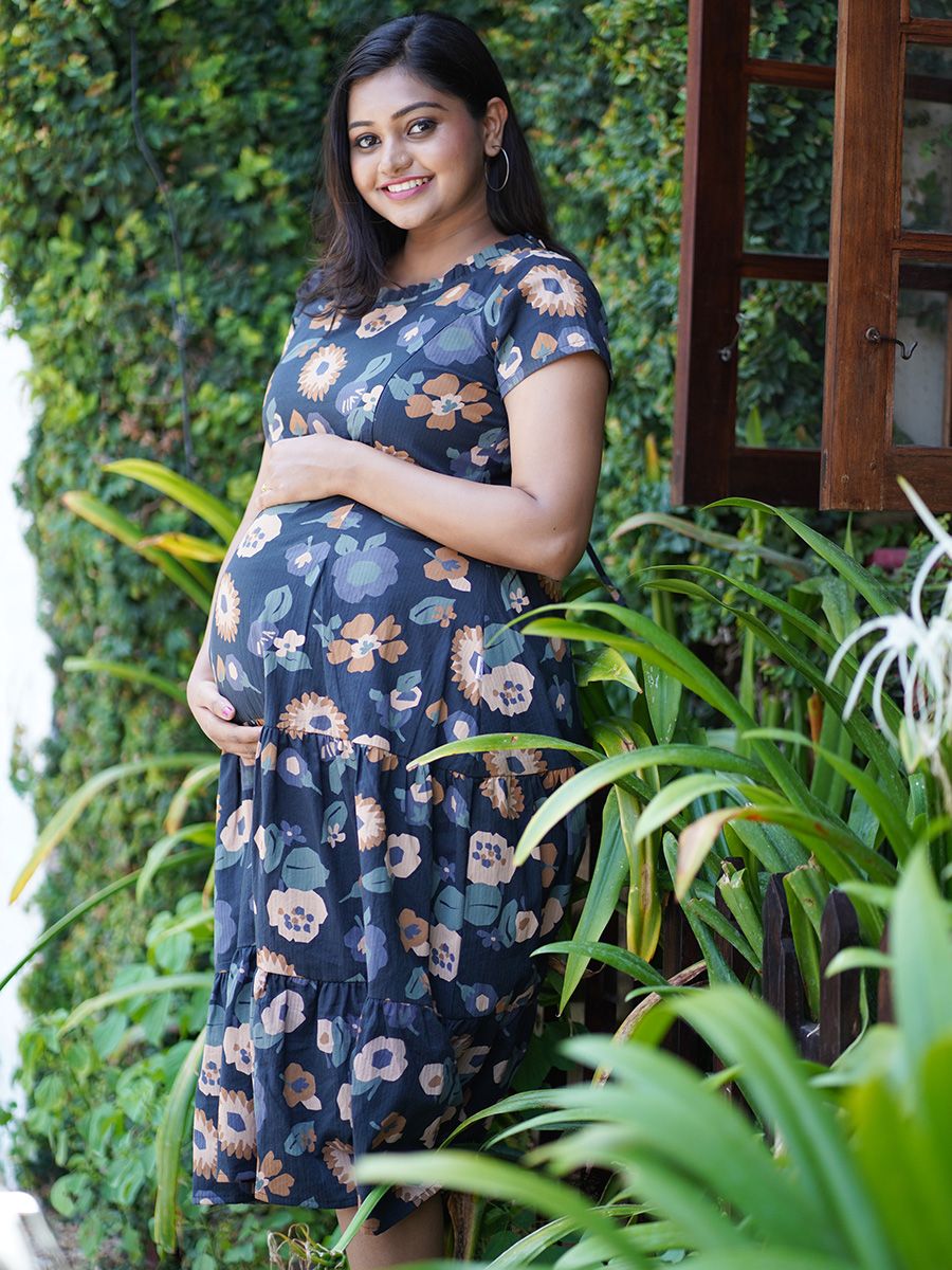 Maternity Short Night Gown- Floral (Black)
