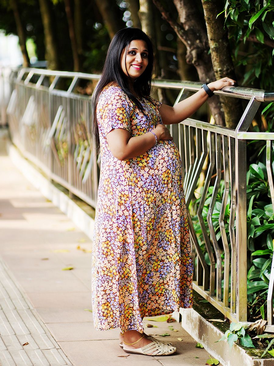 Maternity Short Night Gown- Dara Brown