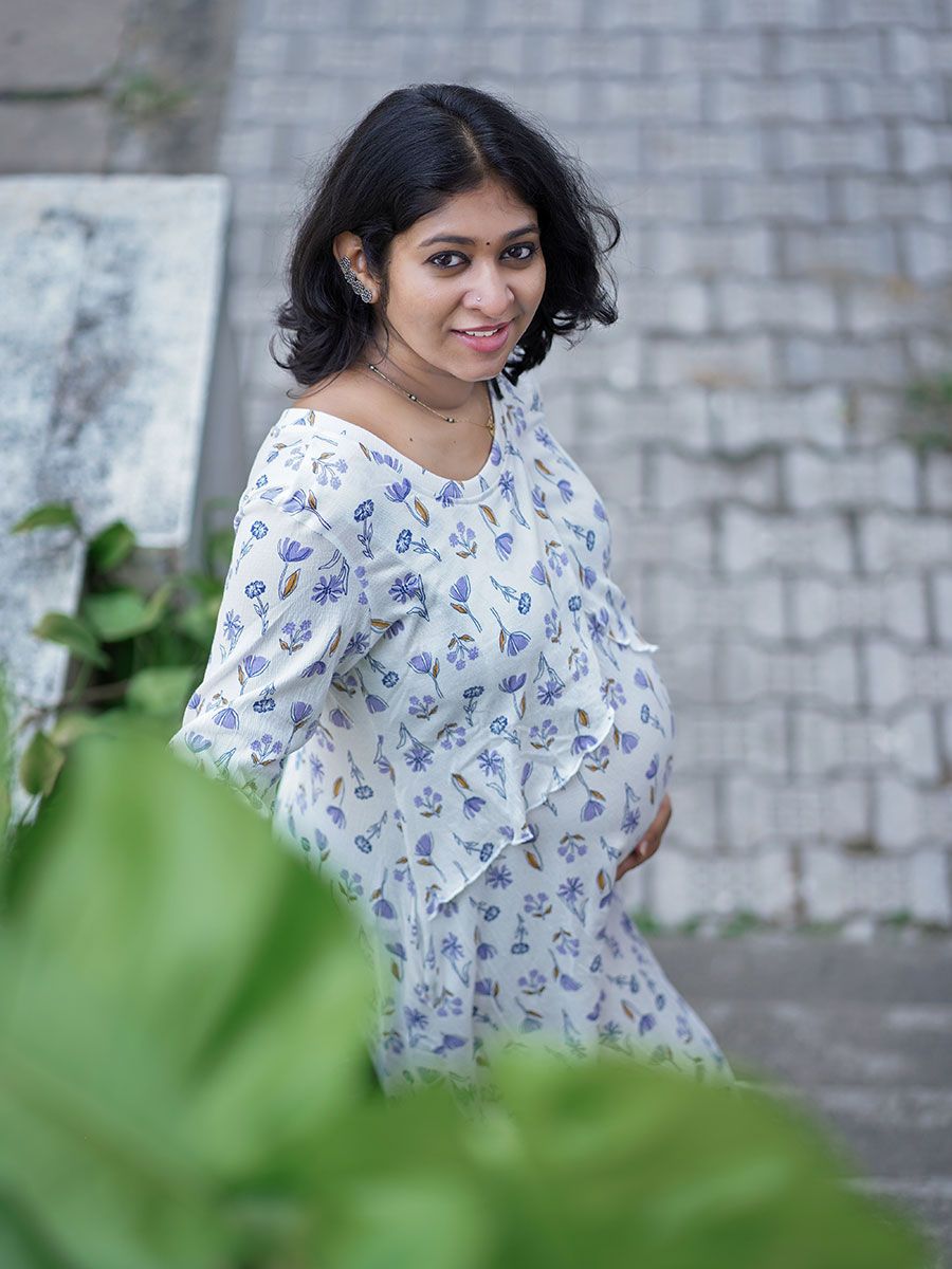 Maternity Knitted Zipless Short Gown