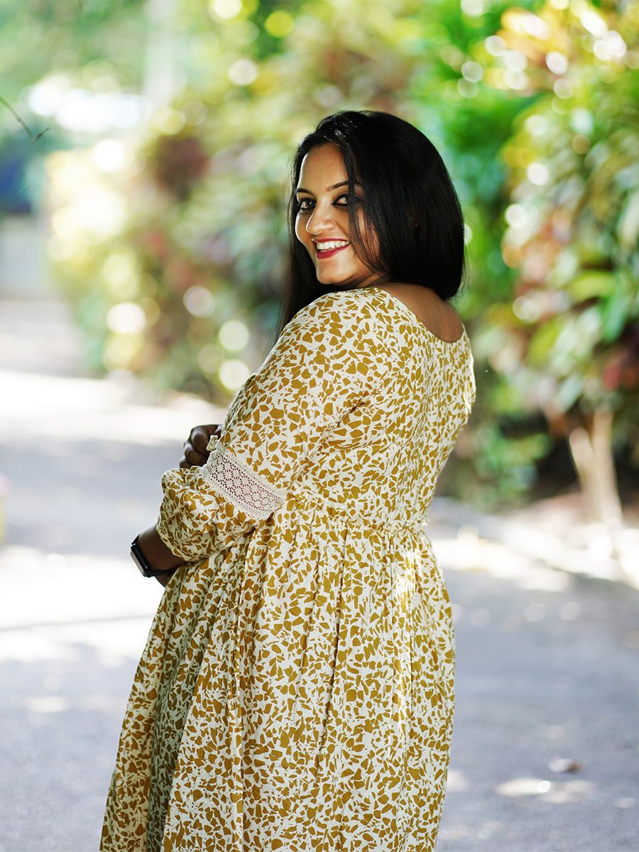 Maternity Organic Short Dress- Rive Yellow