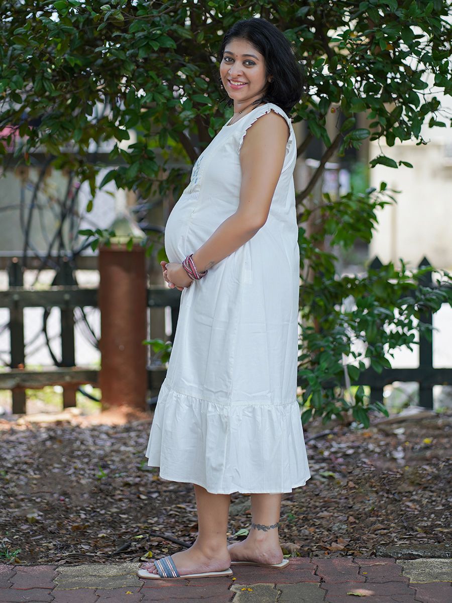 Maternity sleeveless Dress Emfi White - B