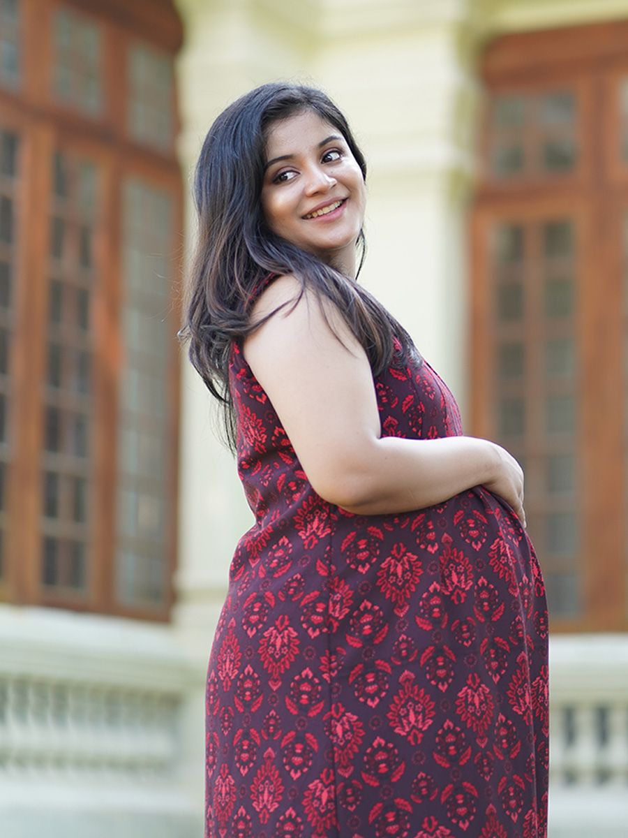 Maternity Photoshoot Gown- Brown