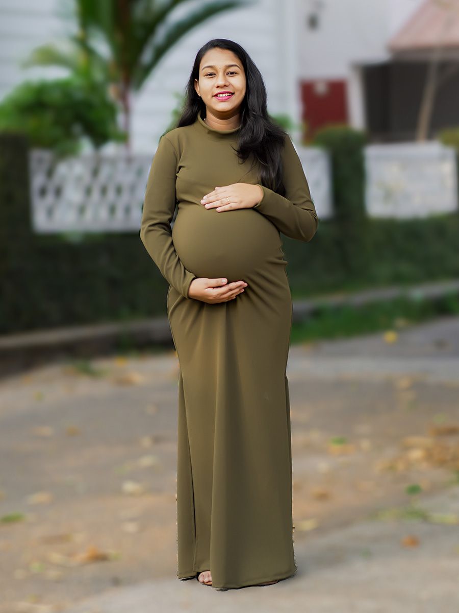 Maternity Photoshoot Knit Gown - Green