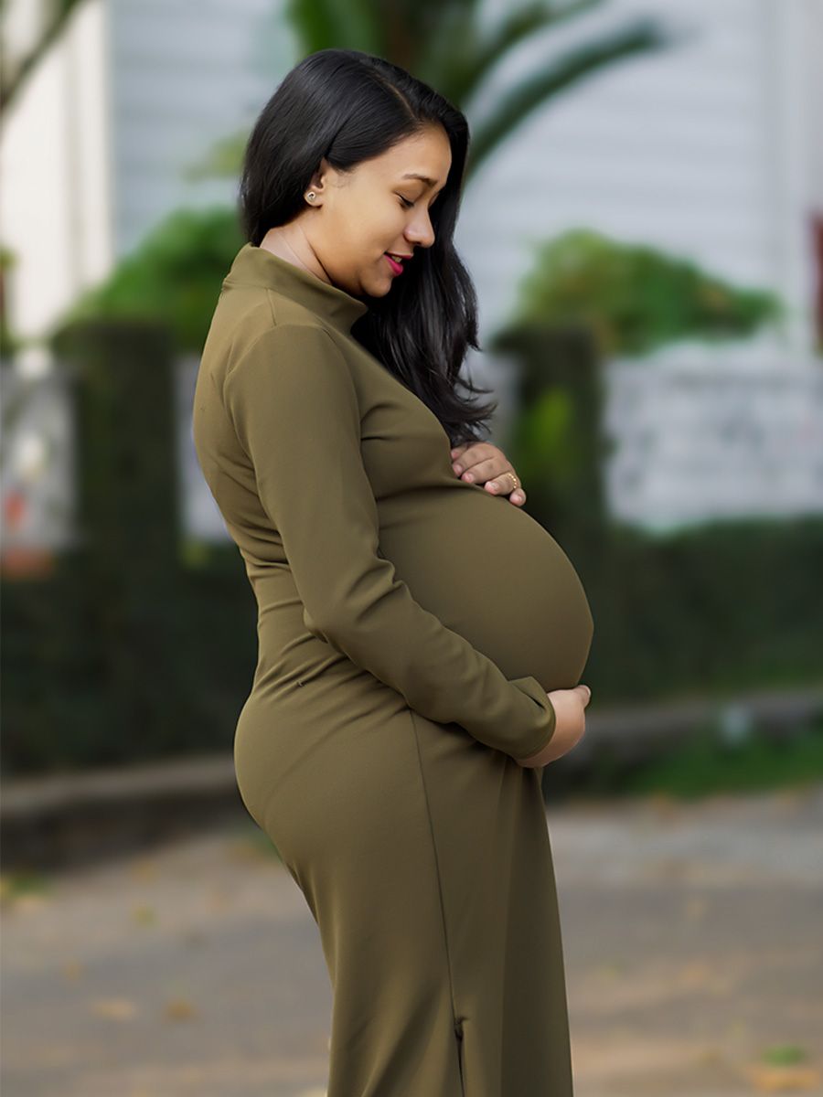 Maternity Photoshoot Knit Gown - Green