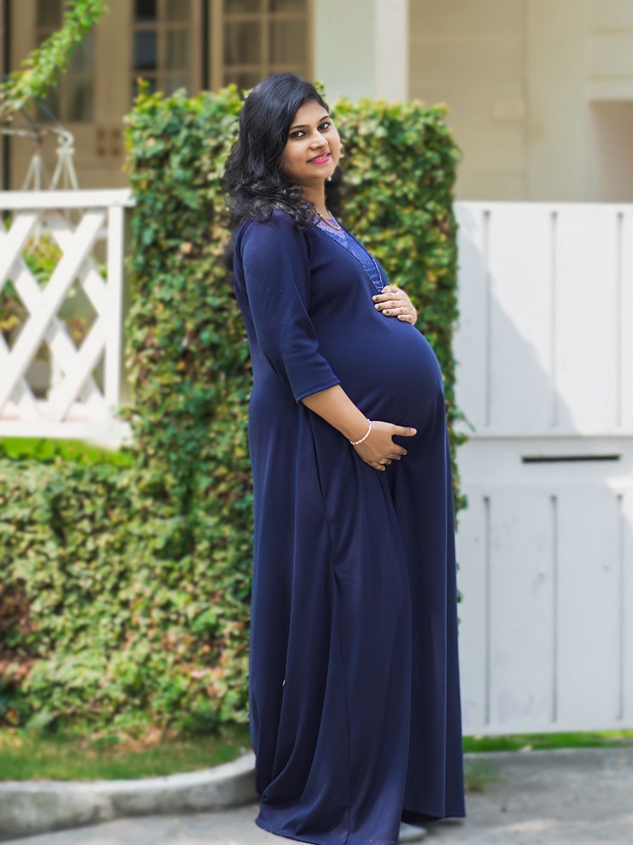 Maternity Photoshoot Knit Gown - Blue