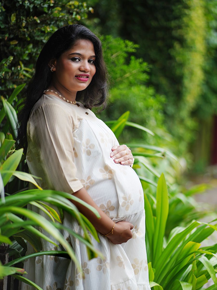 Golden Printed Maternity Short Dress - Onam Ellie Off white 1