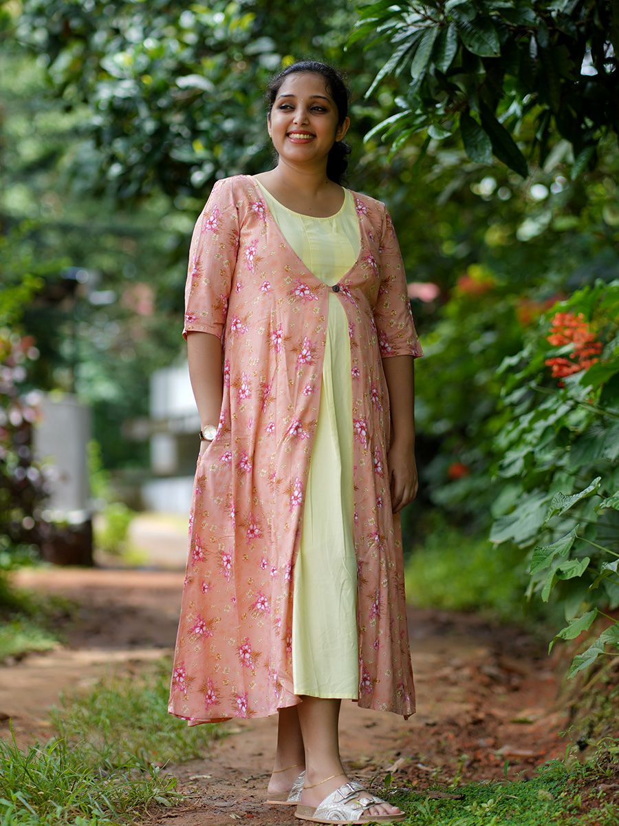 Maternity Floral Printed Jacket with Inner- Rachi Peach