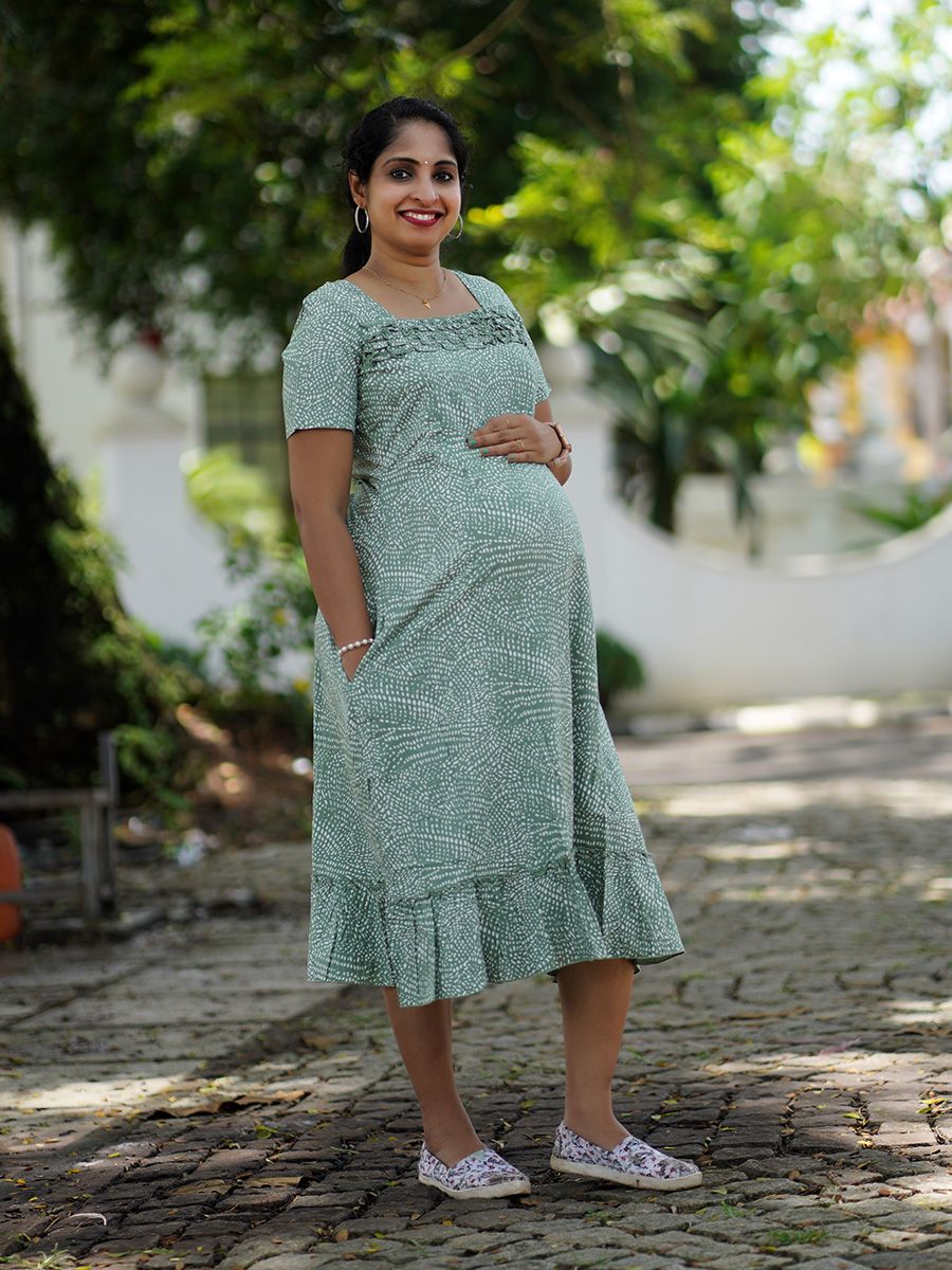 Maternity Short Night Gown- Ezra Green