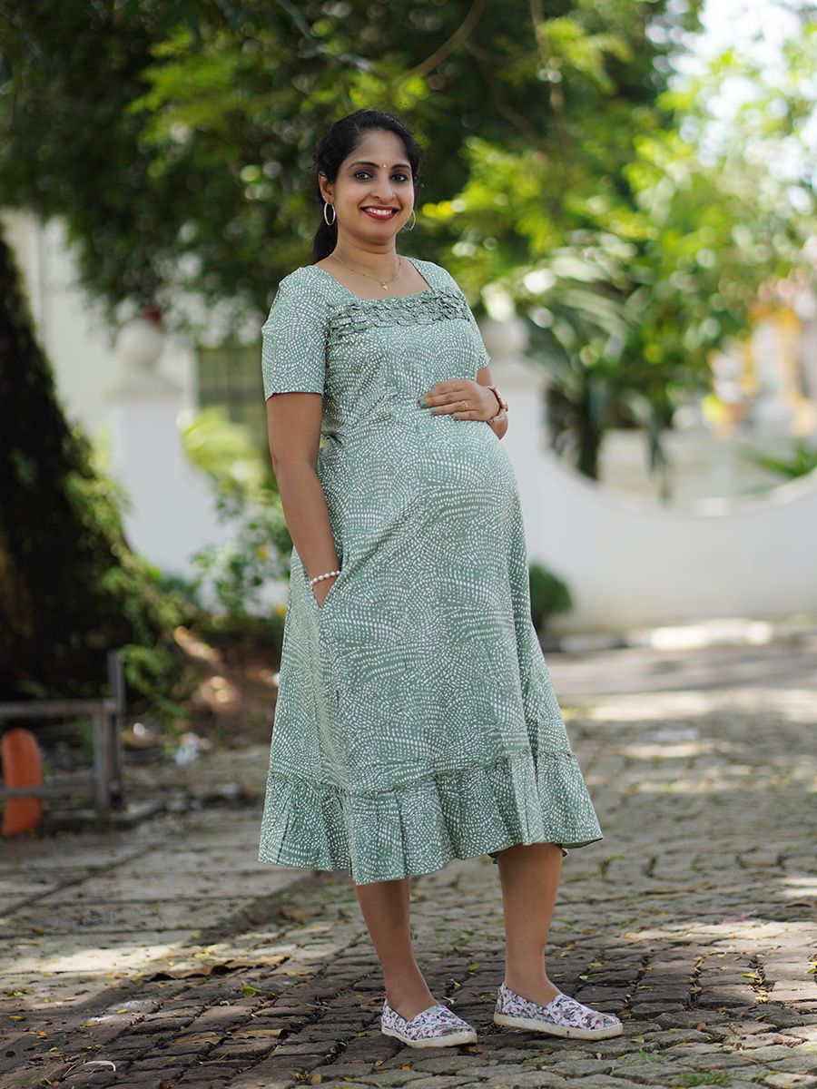 Maternity Short Night Gown- Ezra Green