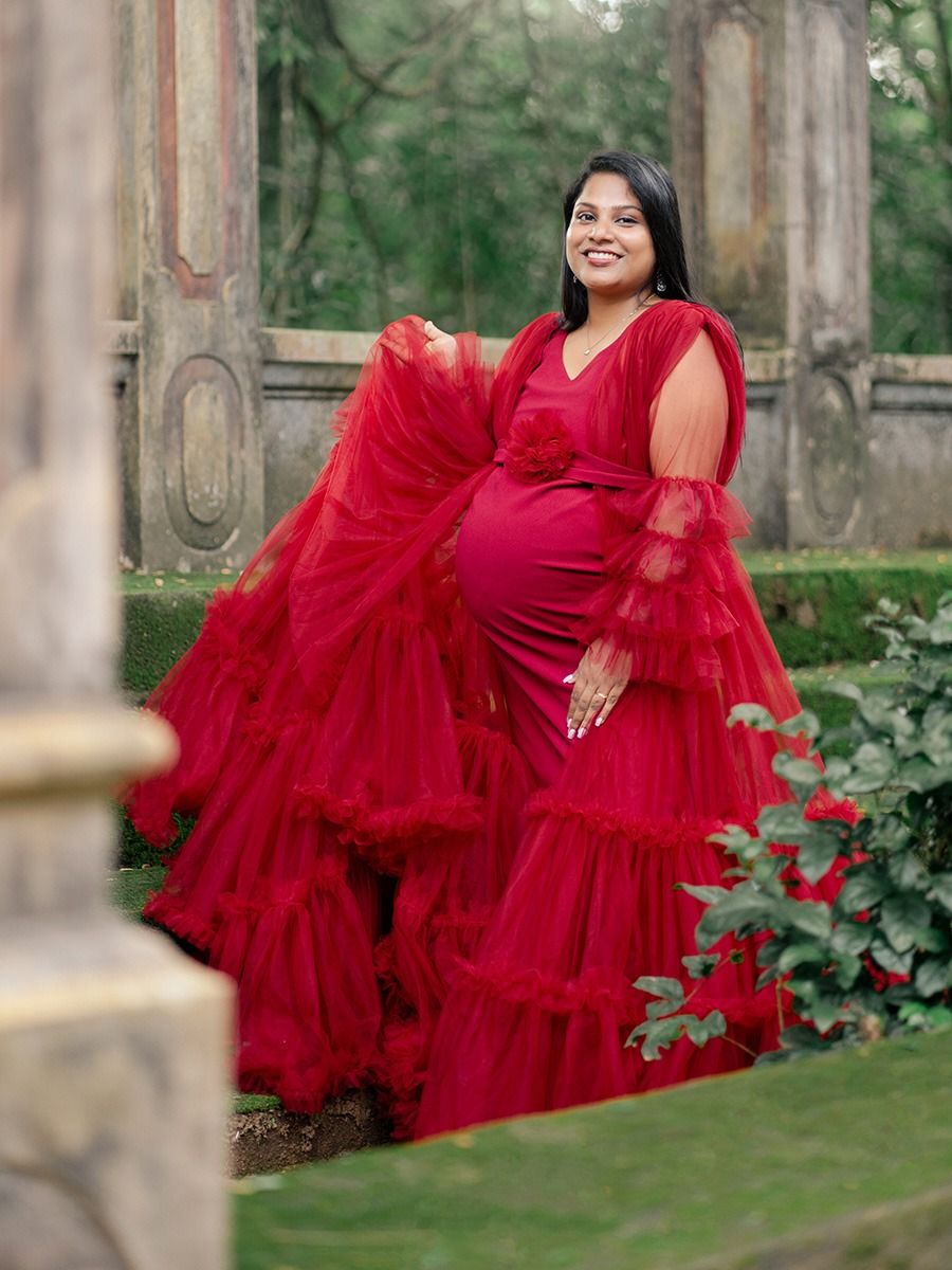 Maternity Baby Shower Red Tulle