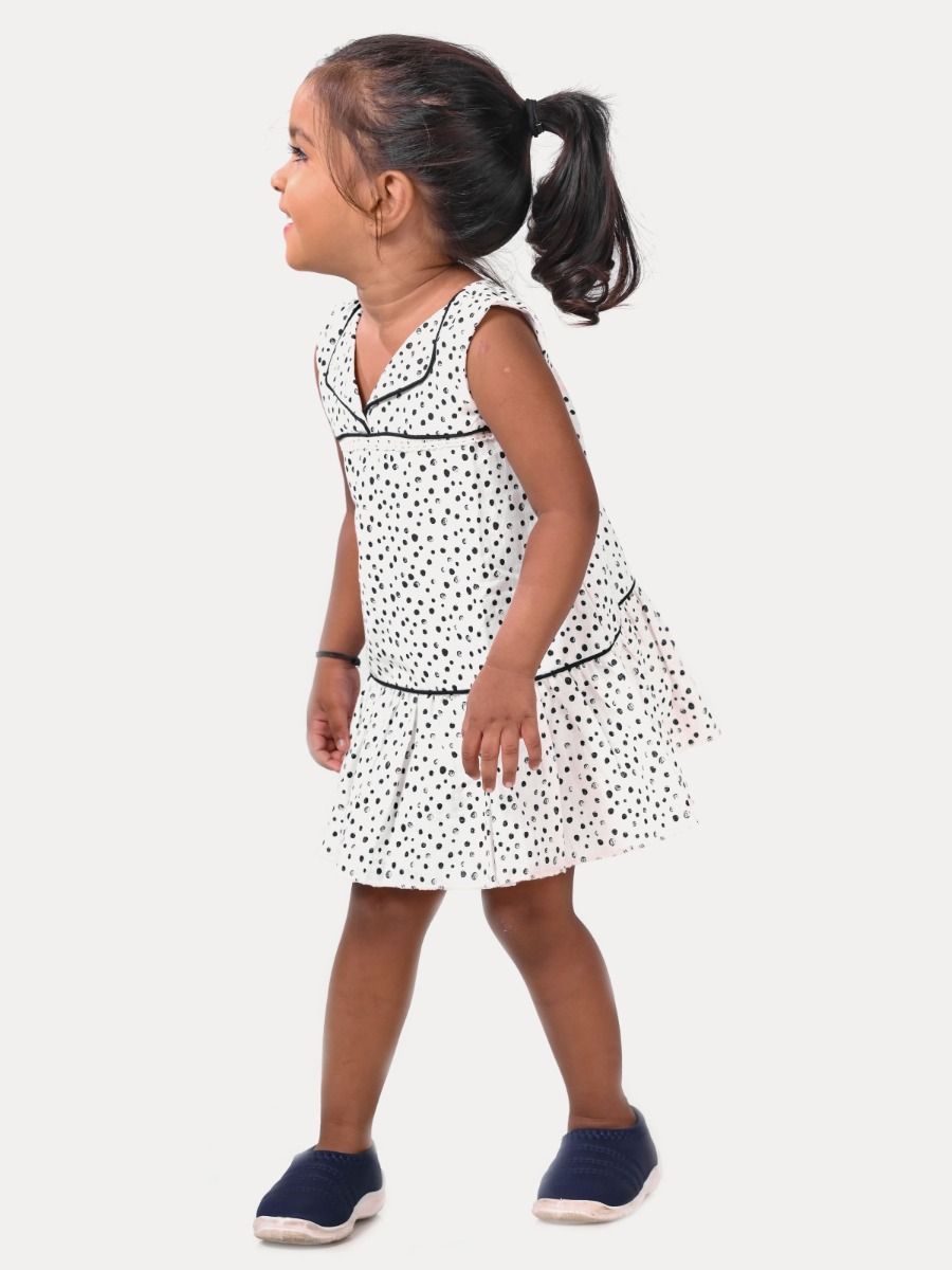 Girl Clothing (Polka dot Baby Dress)