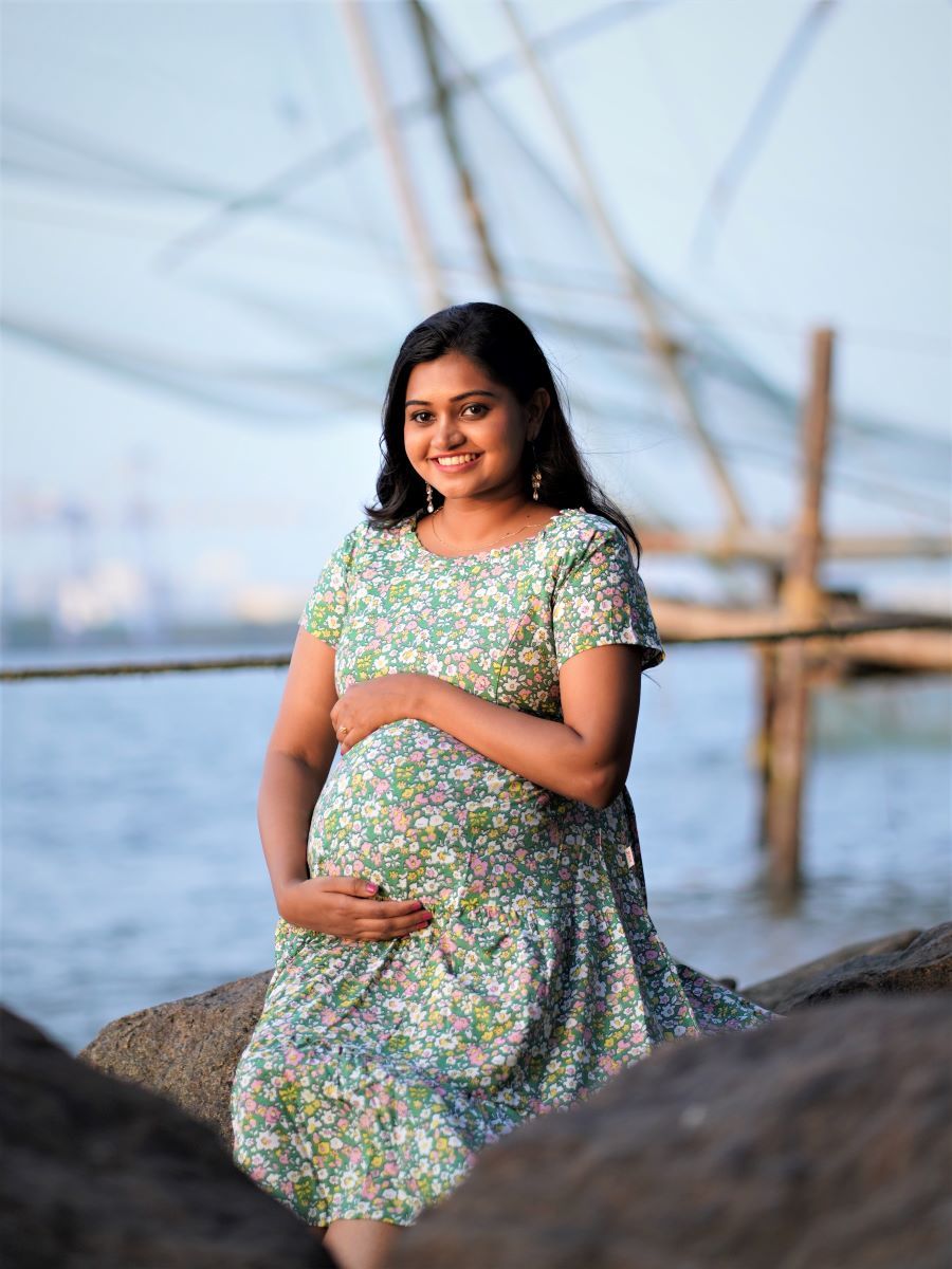 Maternity Short Night Gown- Floral (Light Green)