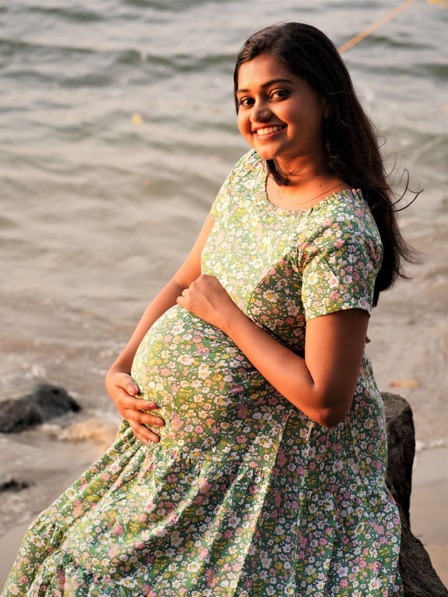 Maternity Short Night Gown- Floral (Light Green)