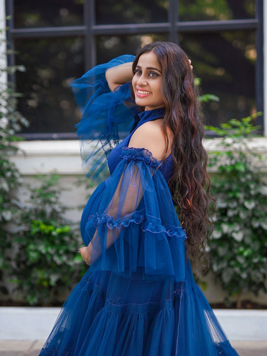 Maternity Photoshoot Knit + Net Gown Peacock blue